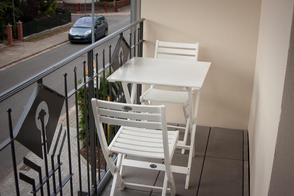 Cafe Hehrlich - Cafe, Pension & Mehr Bad Tennstedt Esterno foto