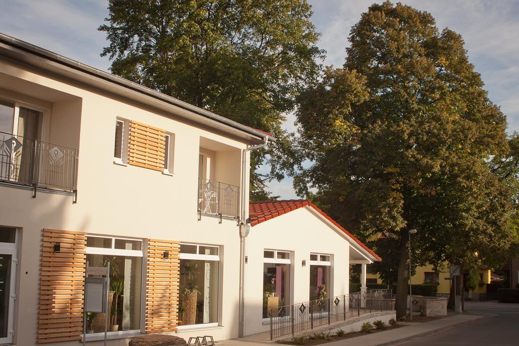 Cafe Hehrlich - Cafe, Pension & Mehr Bad Tennstedt Esterno foto