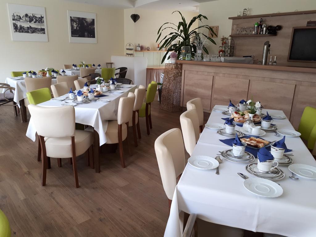 Cafe Hehrlich - Cafe, Pension & Mehr Bad Tennstedt Esterno foto