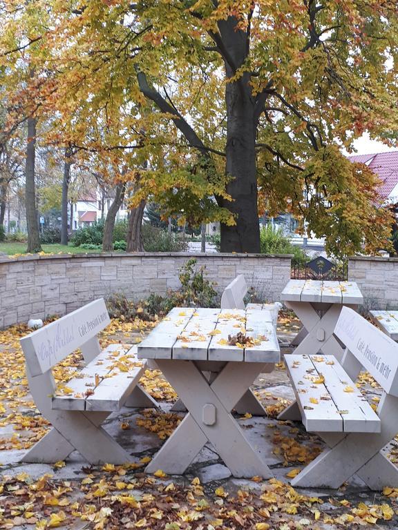 Cafe Hehrlich - Cafe, Pension & Mehr Bad Tennstedt Esterno foto